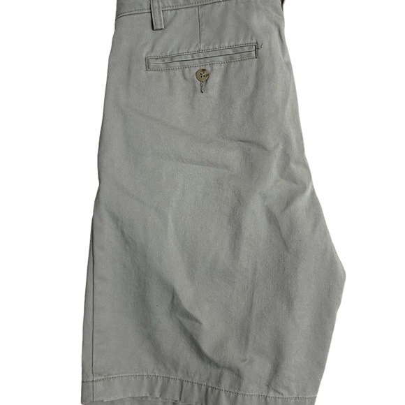 NAUTICA MEN'S CLASSIC FIT  WAIST 32  TRUE KHAKI SHORTS 100% COTTON - Picture 3 of 5
